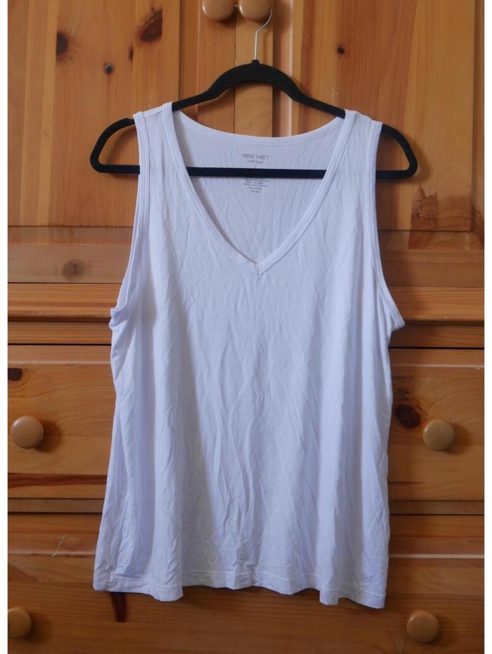 Nine West Modern White Unisex L Sleeveless V-Neck Soft Breathable Tank Top